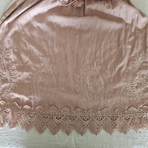 Soft Pink Long-Sleeve Midi Dress with Tassel Waist - Picture 7 of 8